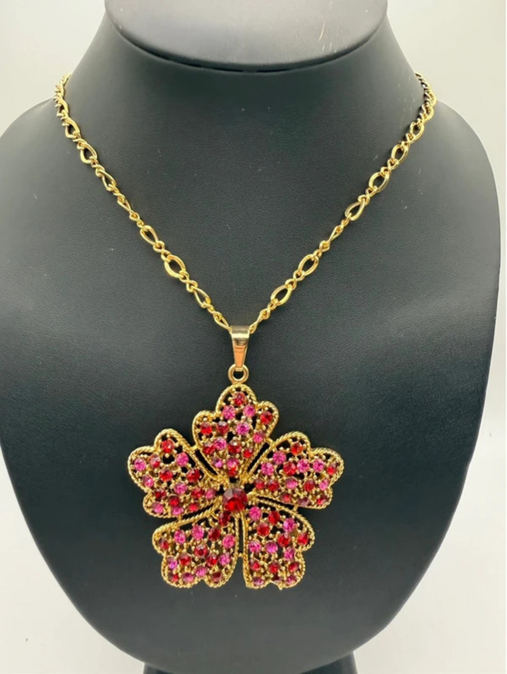 Vintage Red Pink Rhinestone Flower Pendant Necklace